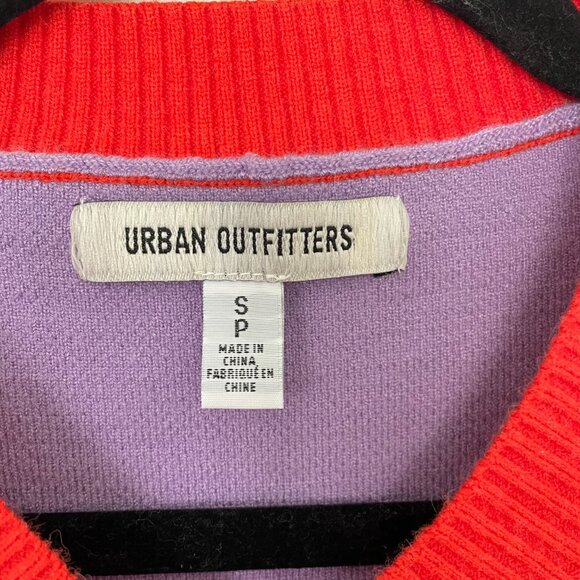 Urban Outfitters Randi Cropped Strawberry Sweater Vest – Size Small Petite - Picture 5 of 8